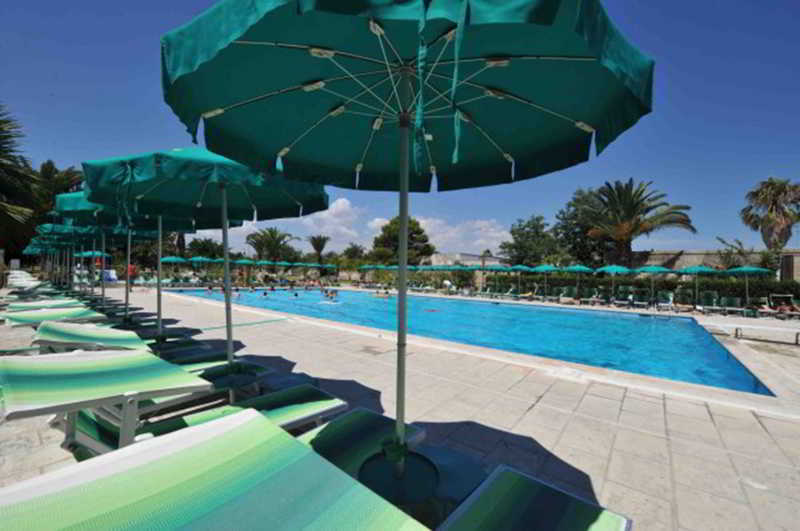 Resort La Brunese Torre dell'Orso Exterior photo