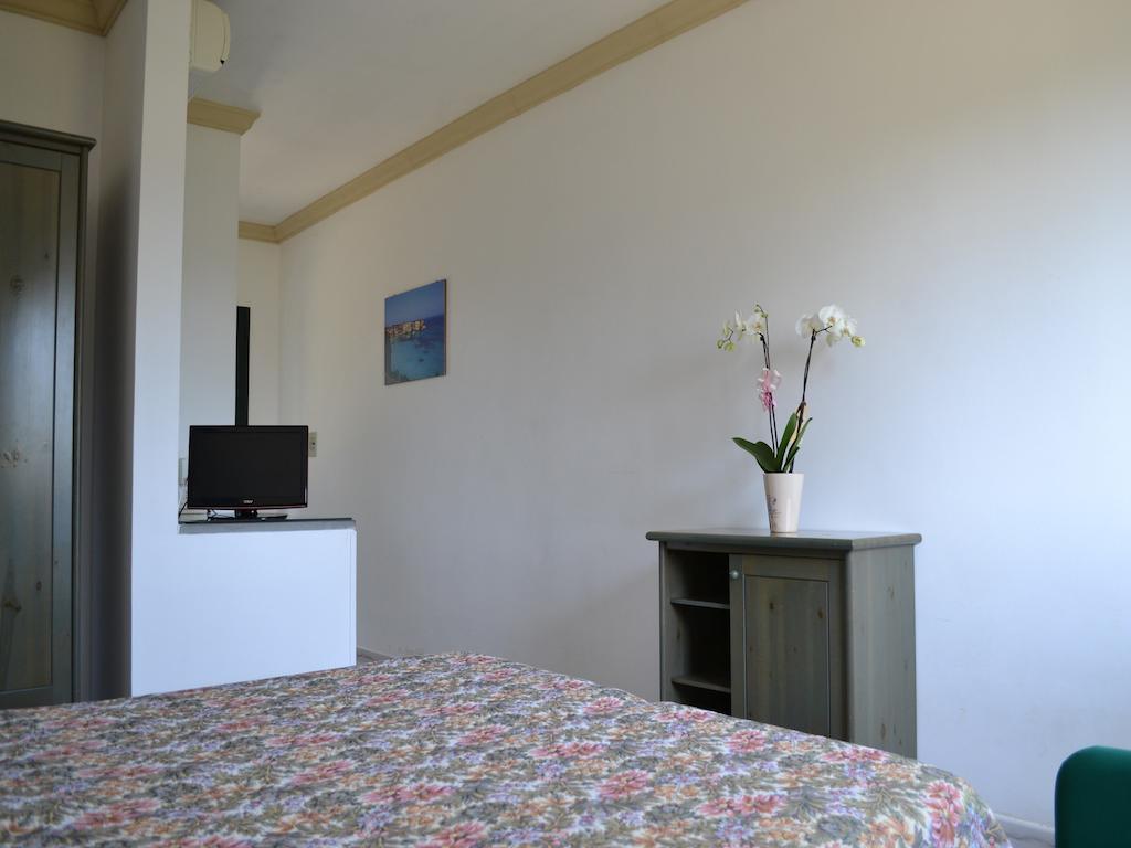 Resort La Brunese Torre dell'Orso Room photo